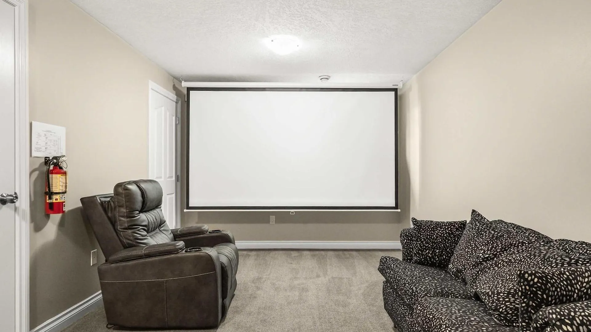 Social Haus Trendy 3BR Townhome in Bridgeland YYC 0*,