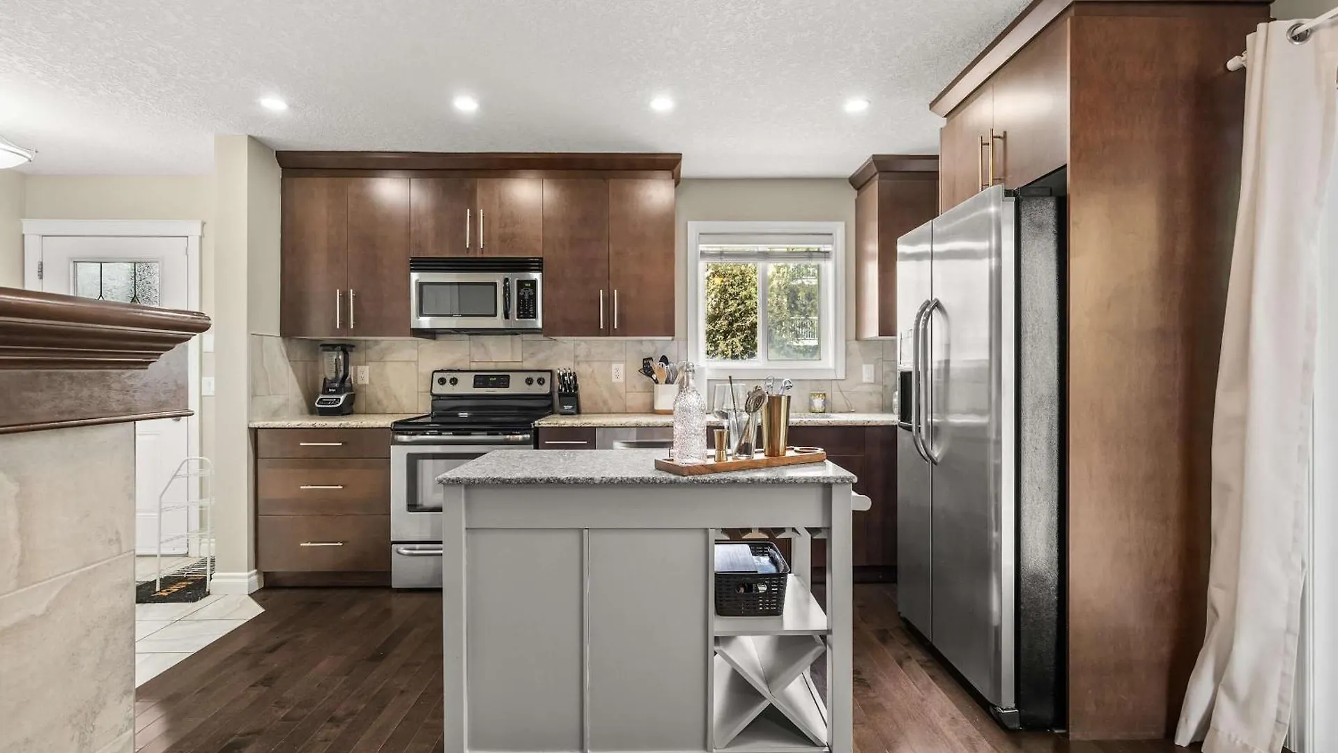 Social Haus Trendy 3BR Townhome in Bridgeland YYC Prázdninový dům