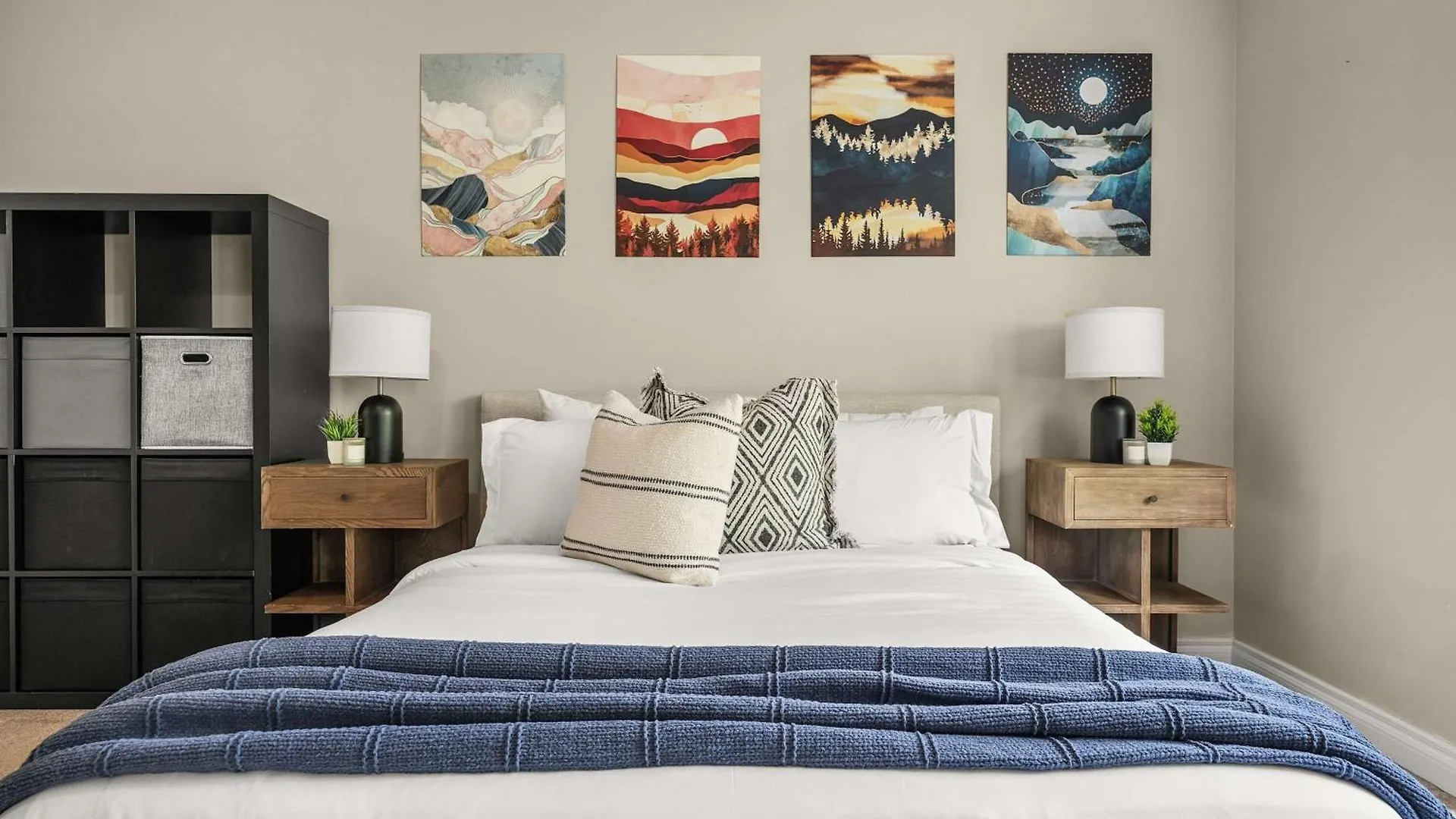 Social Haus Trendy 3BR Townhome in Bridgeland YYC